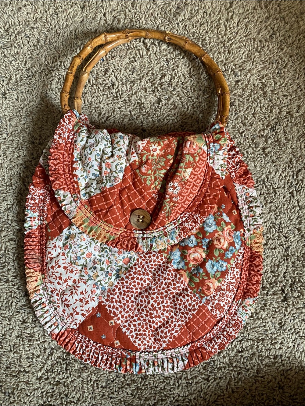 Quilted Patchwork Bamboo-Handle Shoulder Bag in Rust Floral